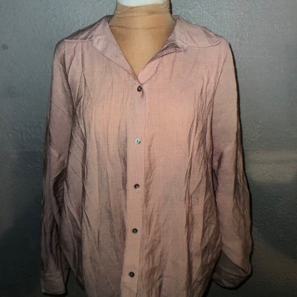 Women's Pink Button-Up Blouse
